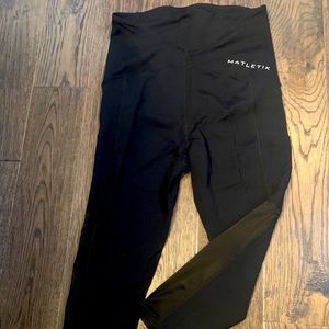 Maternity cropped leggings